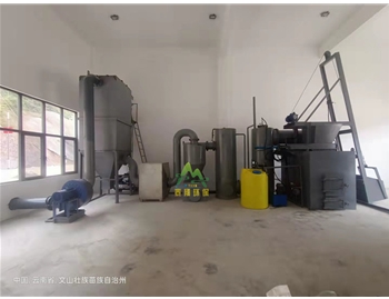 云南文山提升進料式小型垃圾焚燒爐